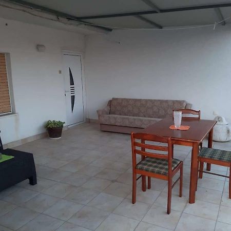 Apartman Lucija 特罗吉尔 外观 照片