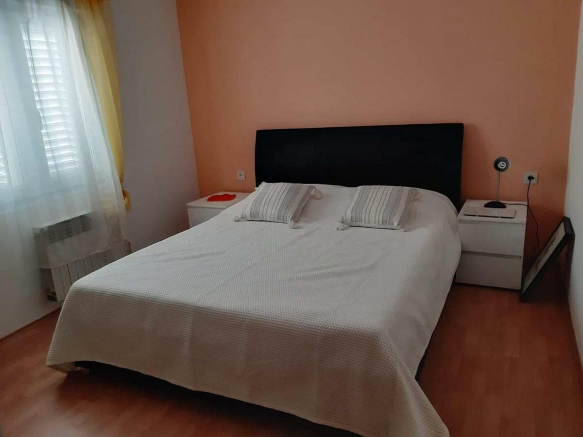 Apartman Lucija 特罗吉尔 外观 照片