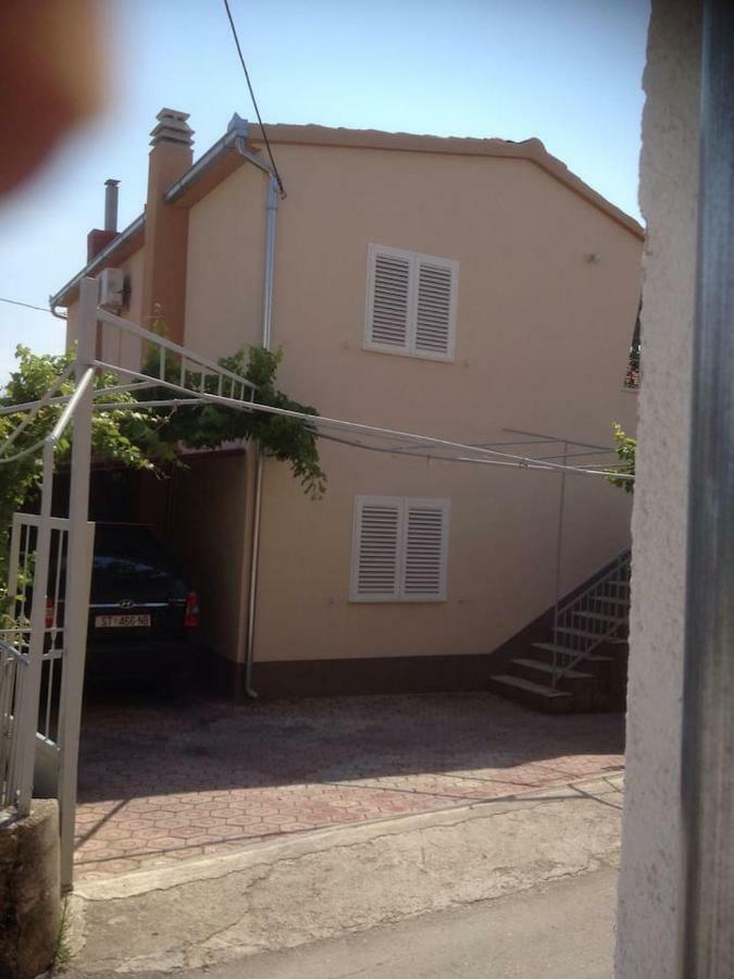 Apartman Lucija 特罗吉尔 外观 照片